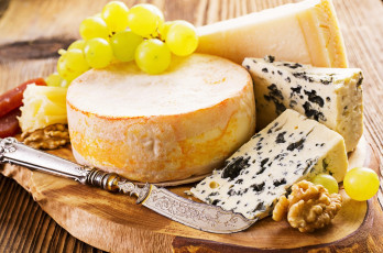 Картинка еда сырные+изделия орехи виноград сыр