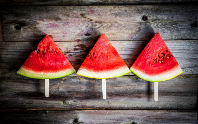 Обои картинки фото еда, арбуз, water, melon, ломтики, палочки