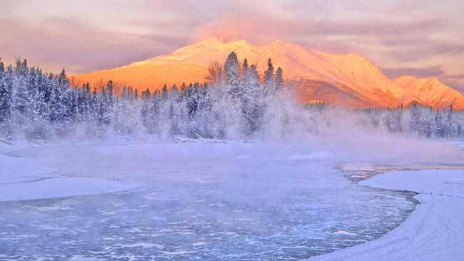 Обои картинки фото природа, зима, телква, река, балкли, снег, горы, деревья, канада, британская, колумбия