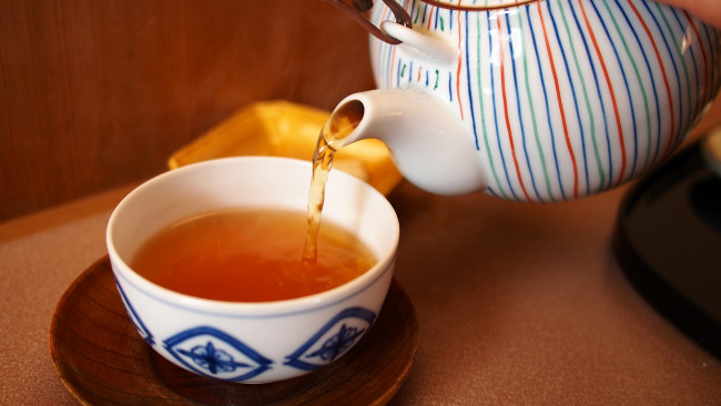Обои картинки фото еда, напитки,  чай, чайник, чай, пиала