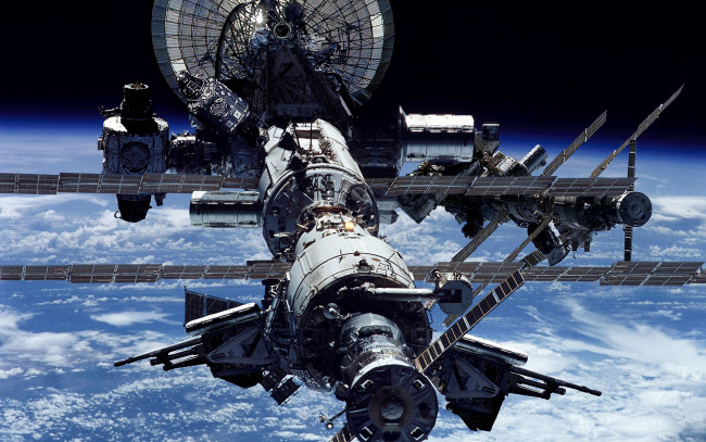 Обои картинки фото military, iss, космос, космические, корабли, станции, спутник, стыковка, орбита, военный