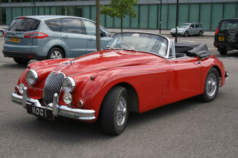 Картинка 960+jaguar+xk150 автомобили выставки+и+уличные+фото история авто ретро классические