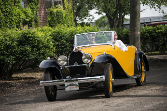 обоя bugatti type 44,  1927, автомобили, классика, выставка, автошоу, автопробег