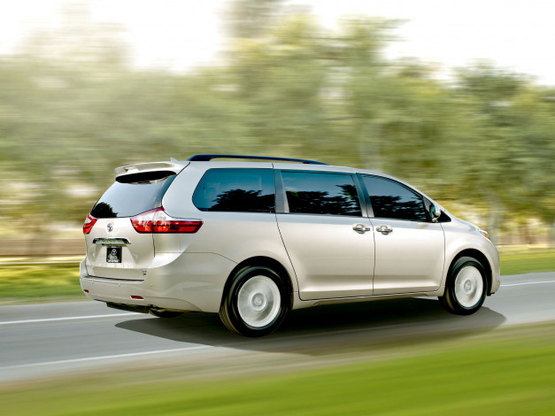 Обои картинки фото автомобили, toyota, sienna, 2015г