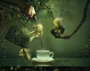 обоя фэнтези, фотоарт, плющ, листья, чашка, чайник, чаепитие, рука, графика, ветки, человечки