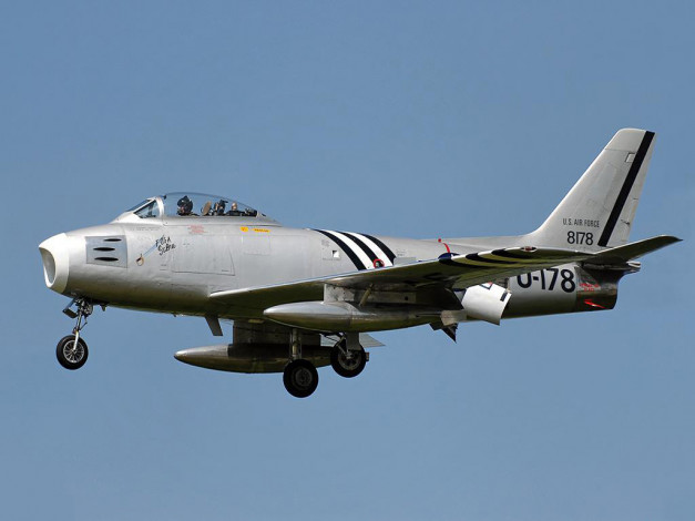 Обои картинки фото авиация, боевые, самолёты, north american f-86 sabre