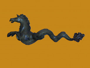 Картинка разное рельефы статуи музейные экспонаты метал лошадь