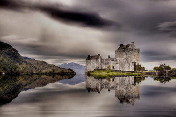 Картинка eilean donan castle scotland города замок эйлиан донан шотландия пейзаж озеро