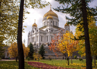 Картинка города москва+ россия храм осень