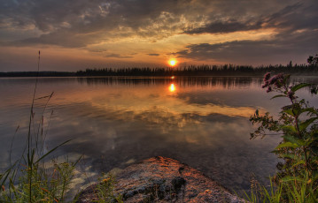Картинка природа восходы закаты озеро лес тучи заря