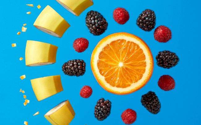 Обои картинки фото еда, фрукты,  ягоды, апельсин, банан, ежевика, малина