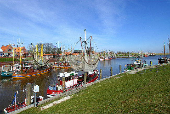 Обои картинки фото германия, крумхёрн, корабли, порты, причалы, суда