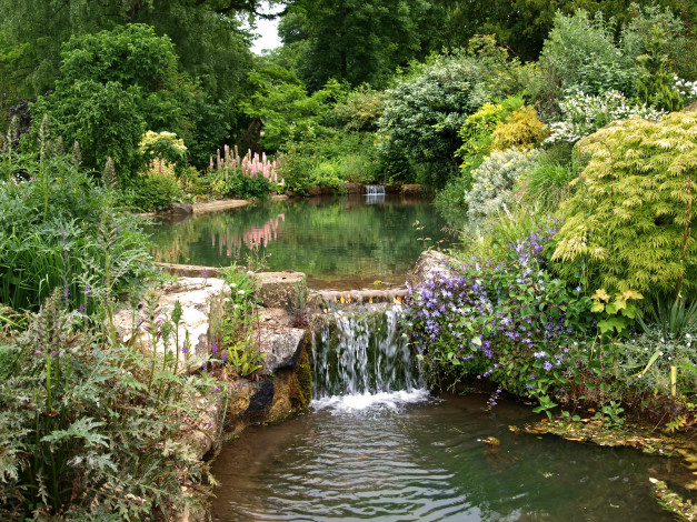 Обои картинки фото англия tewkesbury, природа, парк, деревья, кусты, водопад, tewkesbury, англия, великобритания