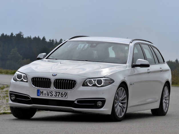 Обои картинки фото автомобили, bmw, светлый, luxury, touring, 520d, 2013г, f11, line