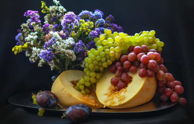 Обои картинки фото еда, фрукты,  ягоды, сливы, виноград, дыня