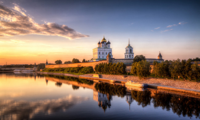 Обои картинки фото krom,  pskov, города, - пейзажи, река, кремль, стены