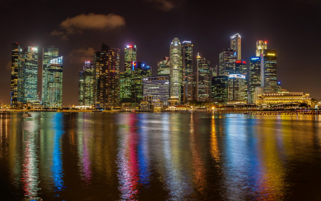 Обои картинки фото города, сингапур , сингапур, залив, побережье, небоскребы, ночь, огни