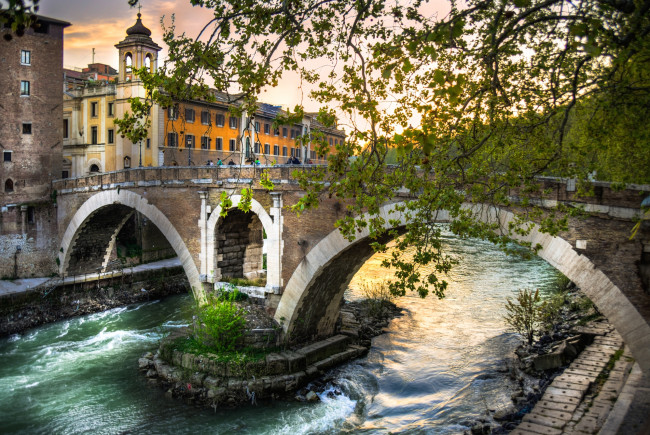 Обои картинки фото ponte fabricio - isola tiberina - roma, города, рим,  ватикан , италия, река, мост