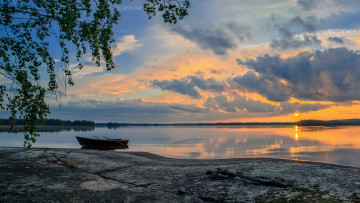 Картинка природа восходы закаты лодка вечер озеро закат