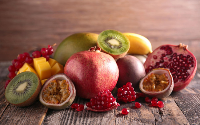 Обои картинки фото еда, фрукты,  ягоды, ананас, гранат, киви, манго
