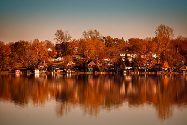 Обои картинки фото города, - пейзажи, осень, отражение, река, дома