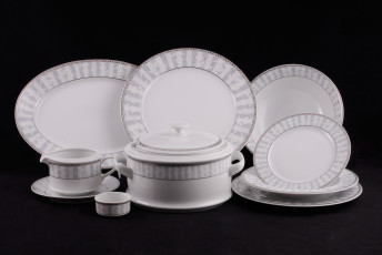 Картинка разное посуда столовые приборы кухонная утварь чайник тарелочки сервиз фарфор чашка
