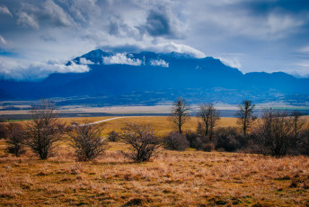 Картинка природа пейзажи облака растительность равнина горы