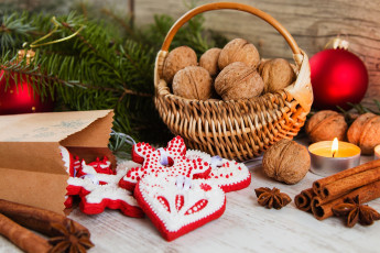 Картинка праздничные угощения biscuits merry christmas happy new year candles cookie winter holiday еда печенье свечи праздник зима рождество