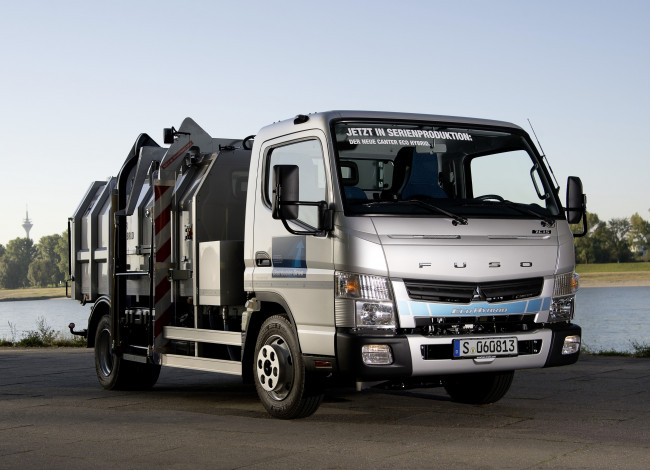 Обои картинки фото автомобили, мусоровозы, fe7, eco, hybrid, canter, 7c15, fuso, mitsubishi