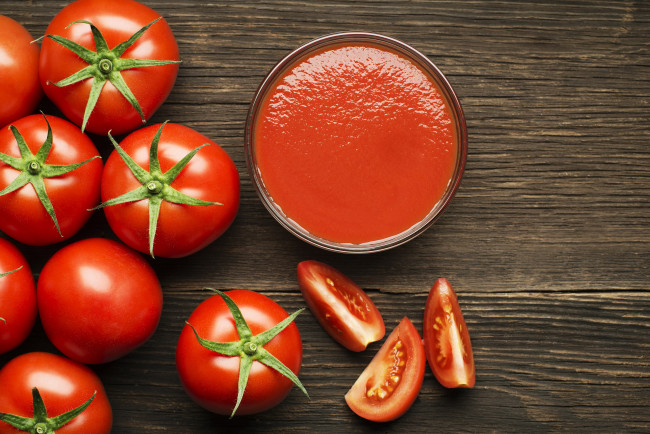 Обои картинки фото еда, помидоры, томаты, соус, томатный