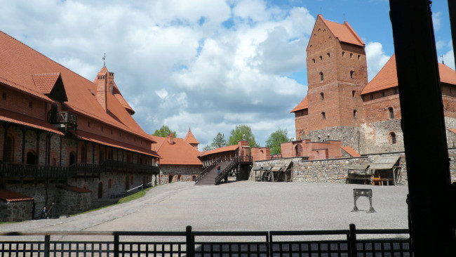 Обои картинки фото trakai, lithuania, города, дворцы, замки, крепости