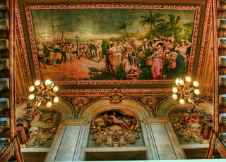 Картинка интерьер убранство роспись храма националь театр