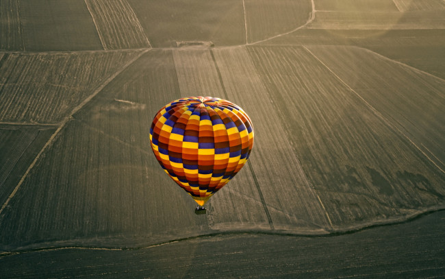Обои картинки фото авиация, воздушные, шары, поле, шар, спорт