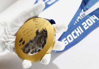 Картинка разное награды сочи золотая рука перчатка олимпиада олимпийская медаль