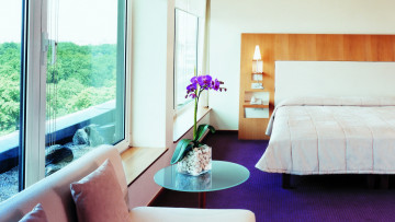Картинка интерьер спальня спальни с орхидеей