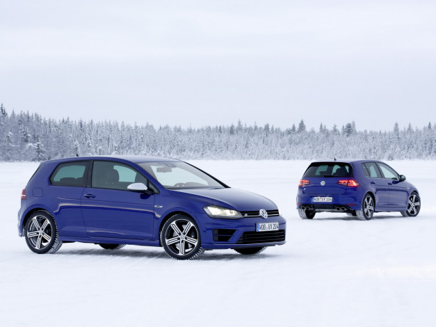 Обои картинки фото автомобили, volkswagen, volkswage, golf, r, 3-door, typ, 5g, 2013, синий