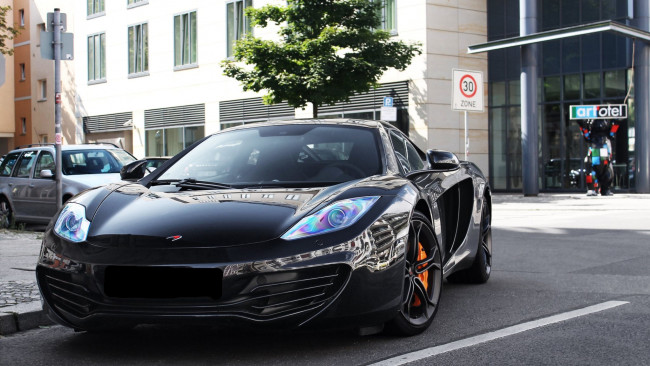 Обои картинки фото mclaren mp4-12c, автомобили, выставки и уличные фото, mclaren, automotive, limited, спортивные, гоночные, британия