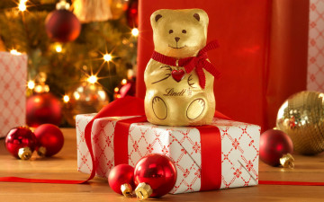 обоя праздничные, подарки и коробочки, шарики, игрушки, подарок, мишка, коробка