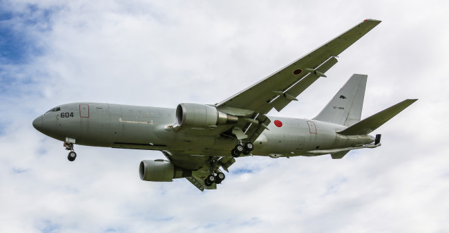 Обои картинки фото boeing kc-767, авиация, грузовые самолёты, заправщик