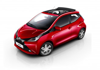 обоя автомобили, toyota, aygo, x-wave, 5-door, uk-spec, 2015г, красный