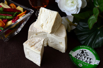 Картинка petit+nevat еда сырные+изделия сыр