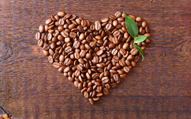 Обои картинки фото еда, кофе,  кофейные зёрна, сердце, зерна, любовь