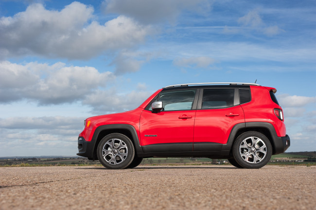 Обои картинки фото автомобили, jeep, красный, 2015г, uk-spec, limited, renegade