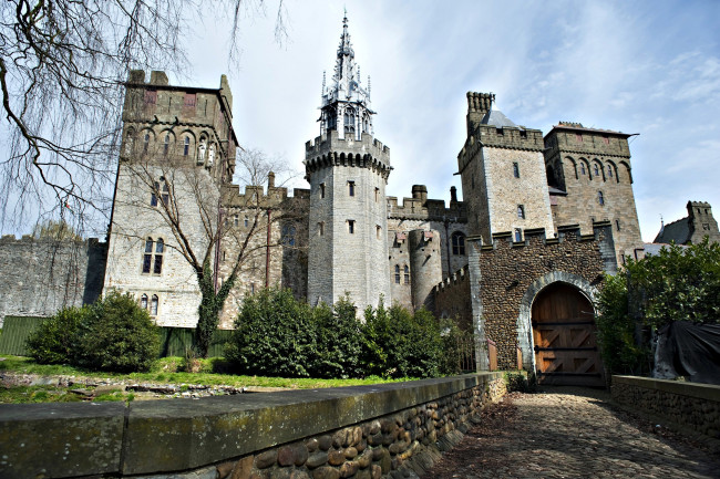 Обои картинки фото города, дворцы, замки, крепости, замок, башни, ворота, cardiff castle