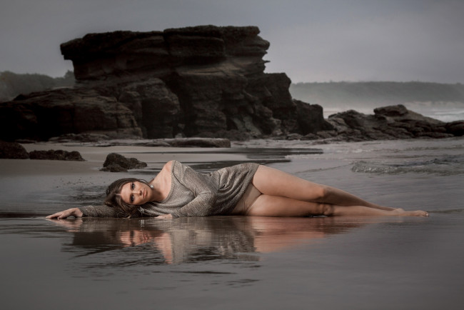 Обои картинки фото -Unsort Брюнетки Шатенки, девушки, unsort, брюнетки, шатенки, пляж, вода