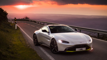 обоя aston martin vantage 2019, автомобили, aston martin, aston, martin, vantage, 2019, белый