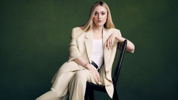 Картинка dakota+fanning+backstage+magazine+2024 девушки dakota+fanning дакота фэннинг актриса фотомодель backstage magazine журнал фoтoсeссия