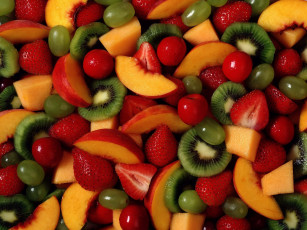 Картинка еда фрукты ягоды клубника черешня виноград киви персики витамины