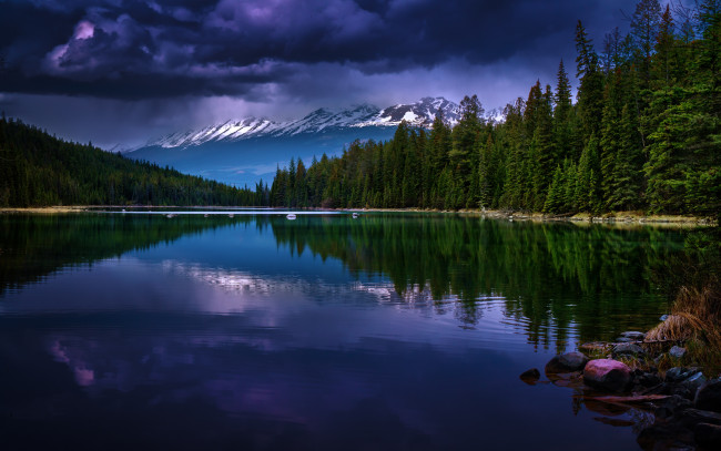 Обои картинки фото природа, пейзажи, озеро, долина, пяти, озер, канада, отражение, горы, альберта
