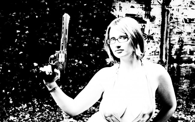 Обои картинки фото -Unsort Девушки с оружием, девушки, unsort, оружием, револьвер